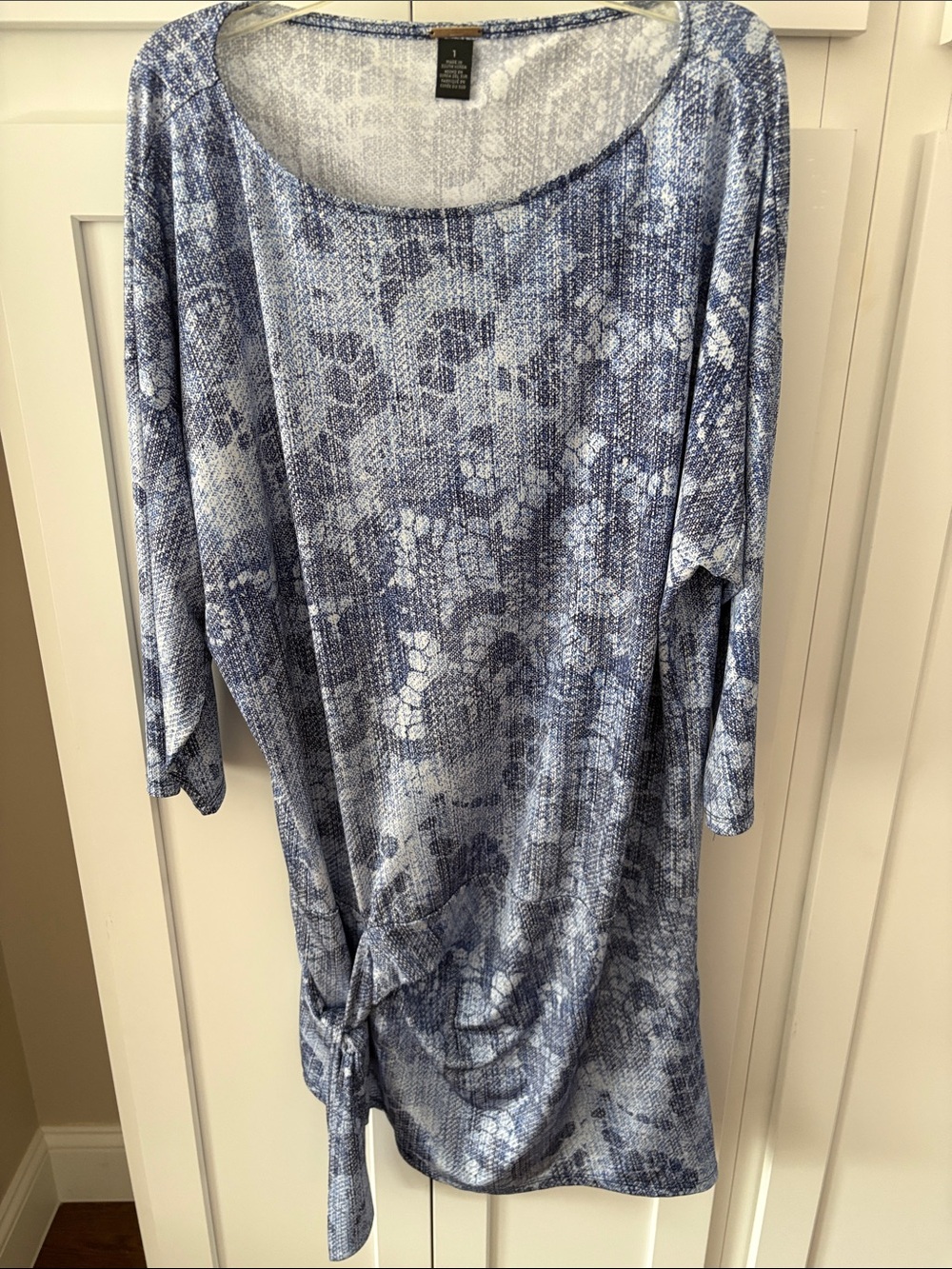 Chico's Blue Printed Tie-Hem, fit on hips.